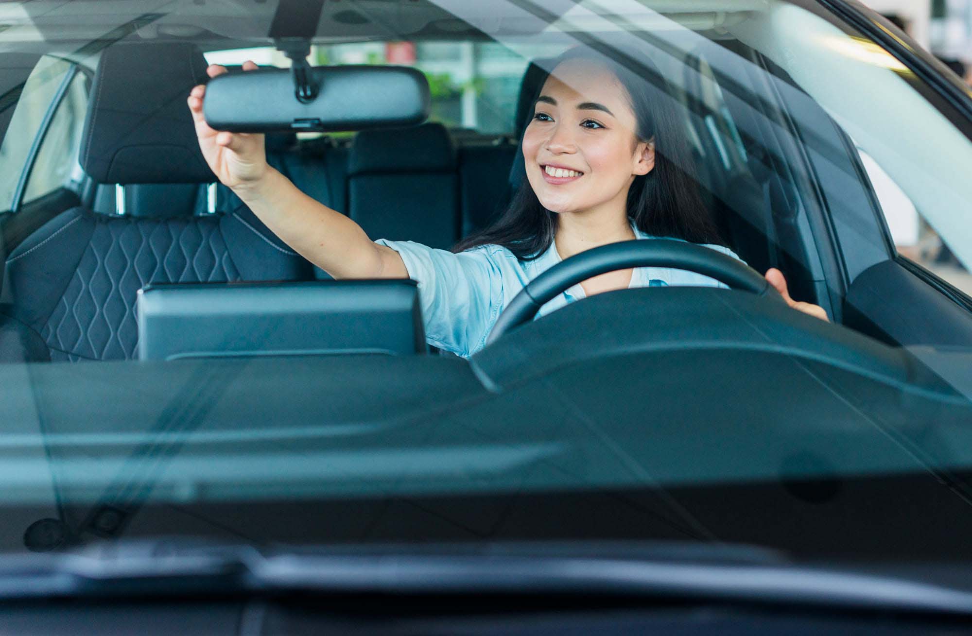 รถเหม็นกลิ่นน้ํามัน